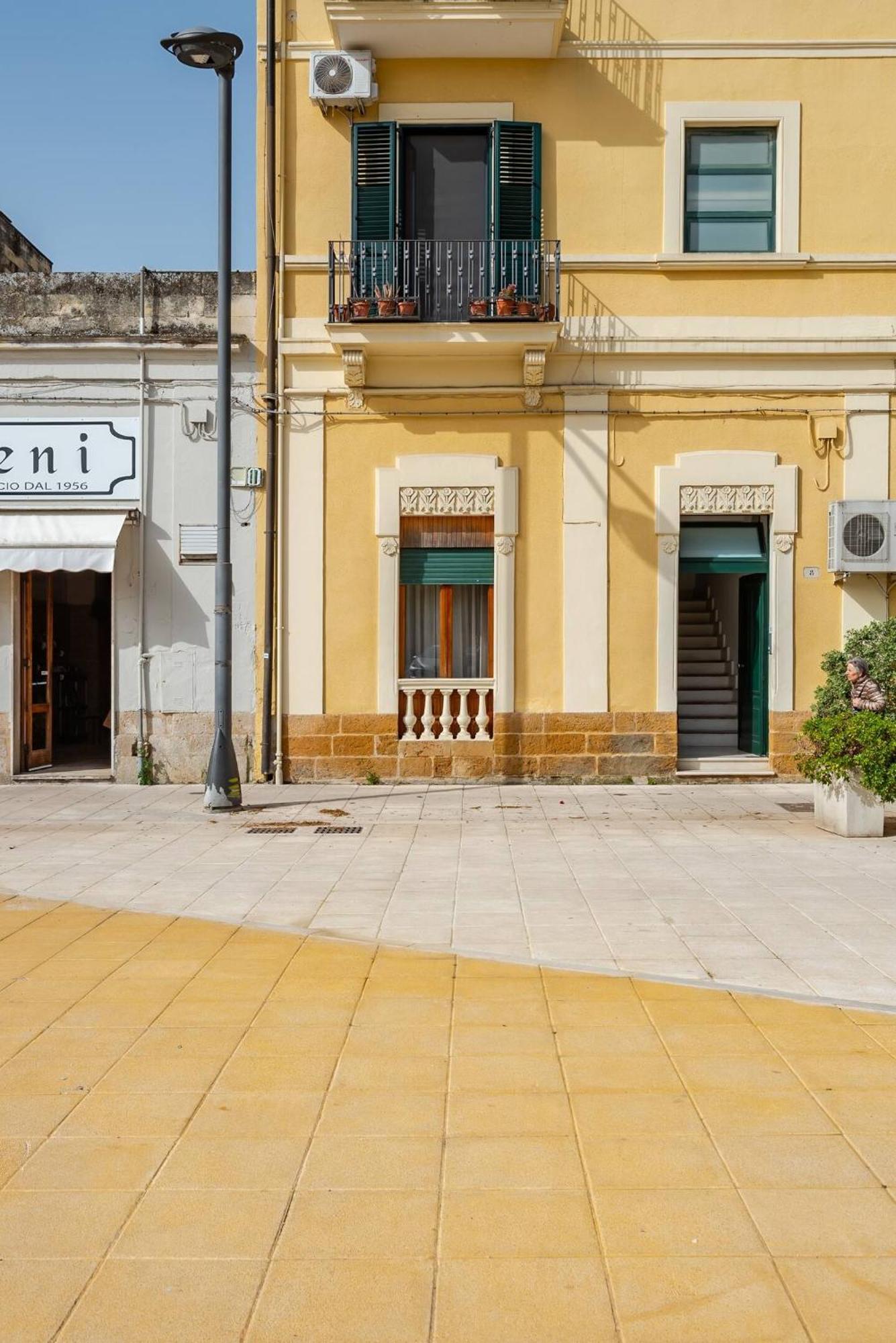 San Lazzaro Apartment เลชเช ภายนอก รูปภาพ